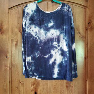 Pink Lily - No Worries Tie Dye Blouse Navy